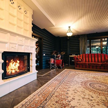Chalet Melodiyagir Pilipets ภายนอก รูปภาพ